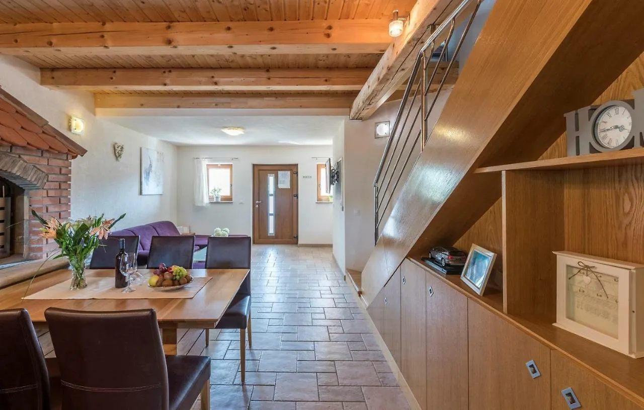 Apart Complex Villa Anja Sveti Lovrec Pazenaticki Croatia