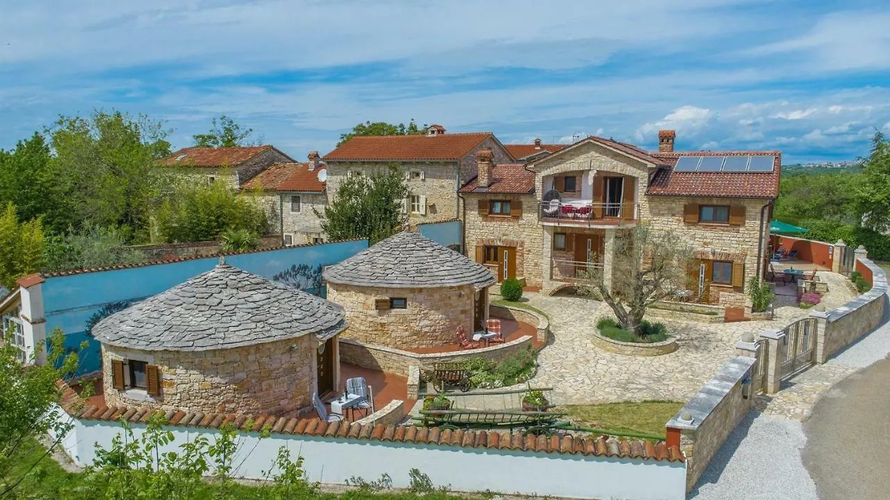 Guest house Apart Complex Villa Anja Sveti Lovrec Pazenaticki