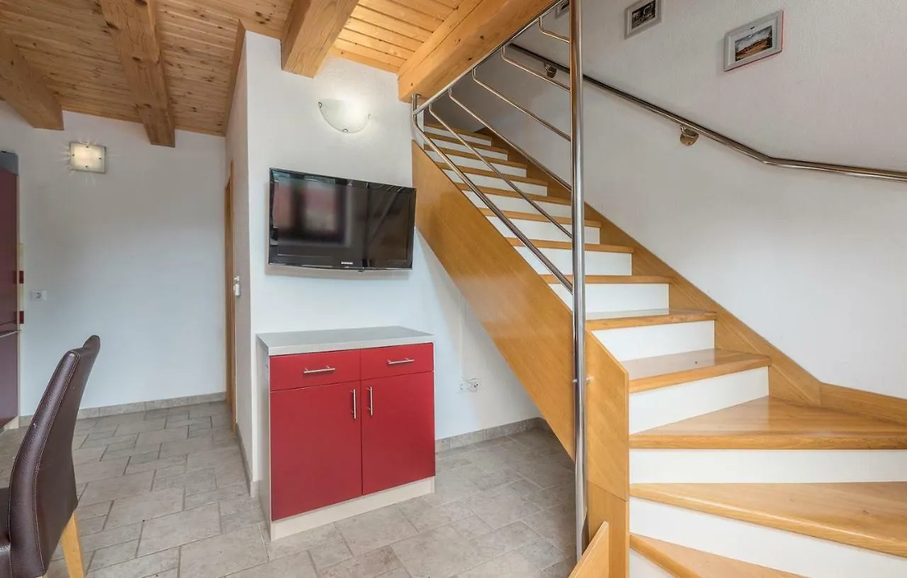 Guest house Apart Complex Villa Anja Sveti Lovrec Pazenaticki