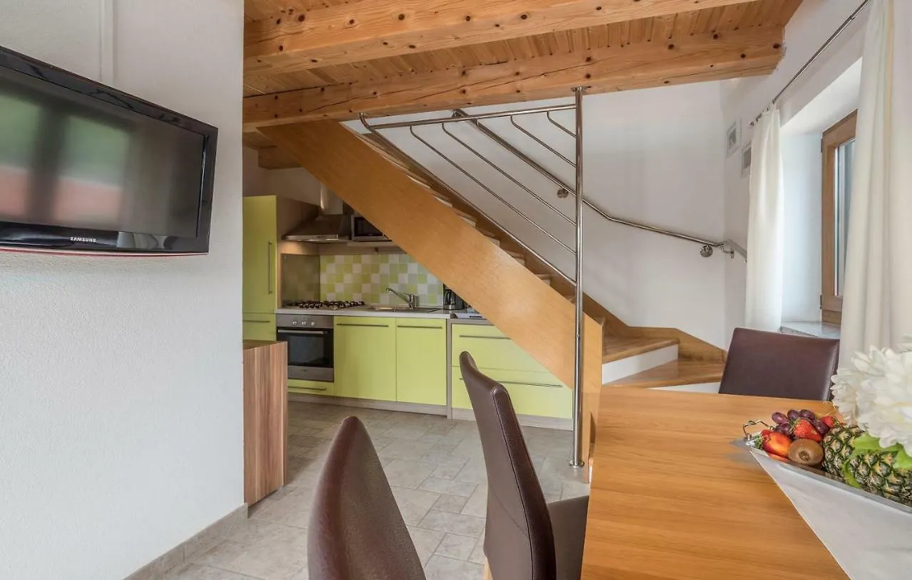 Apart Complex Villa Anja Sveti Lovrec Pazenaticki Croatia