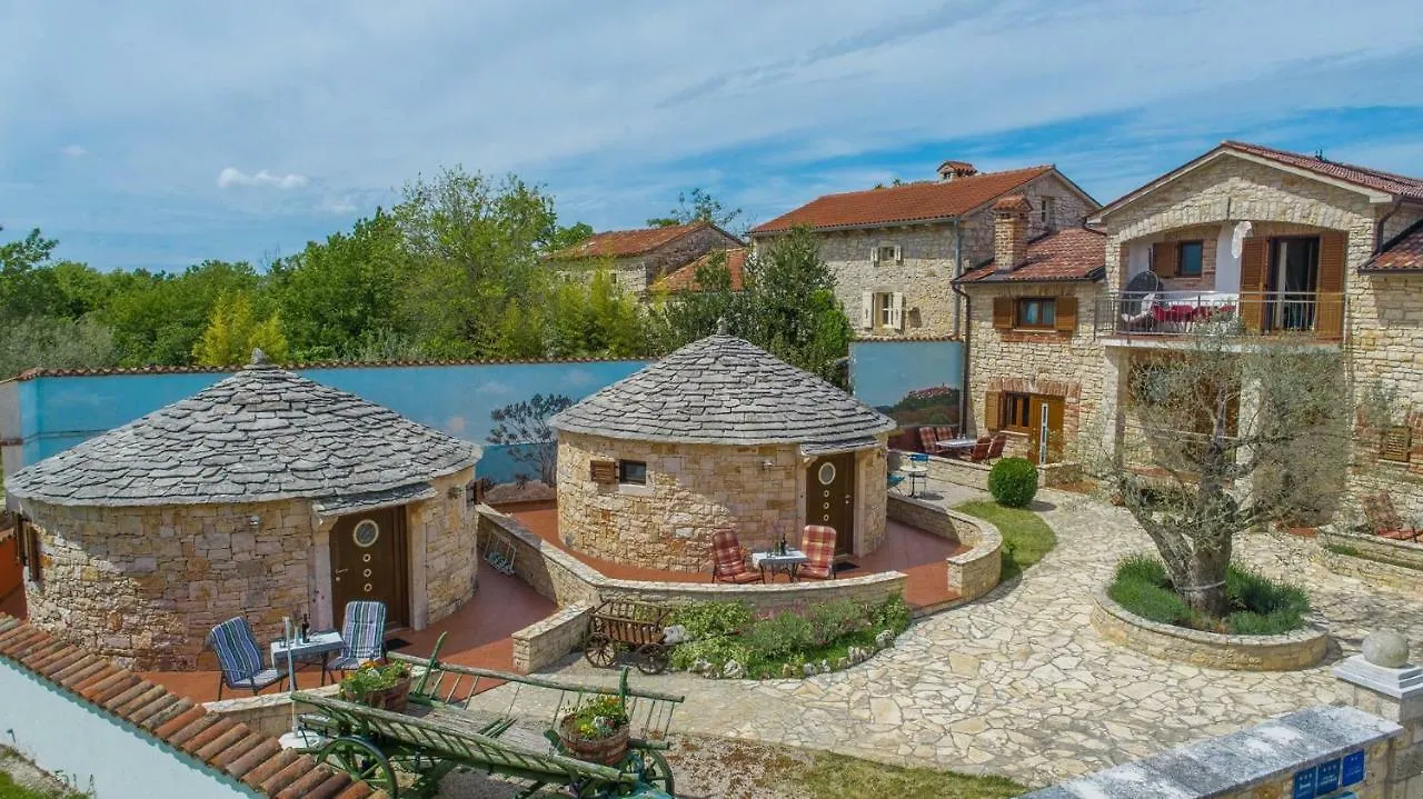 *** Guest house Apart Complex Villa Anja Sveti Lovrec Pazenaticki Croatia