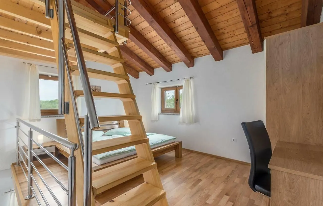 Guest house Apart Complex Villa Anja Sveti Lovrec Pazenaticki