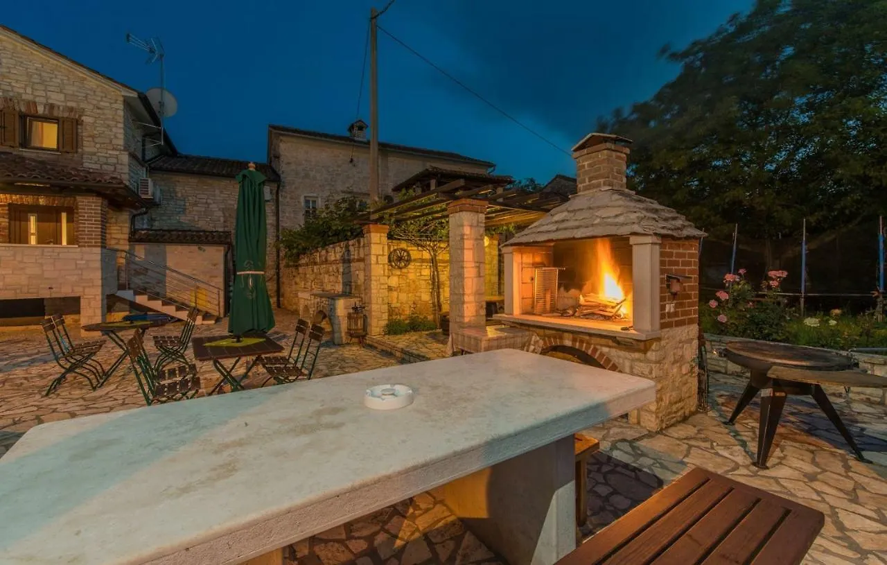 *** Guest house Apart Complex Villa Anja Sveti Lovrec Pazenaticki Croatia